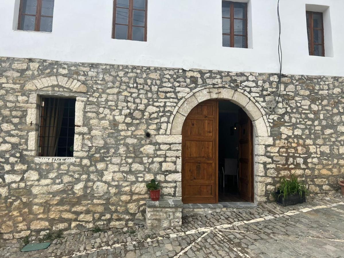 Hotel Omer The Ottoman House Berat Eksteriør bilde