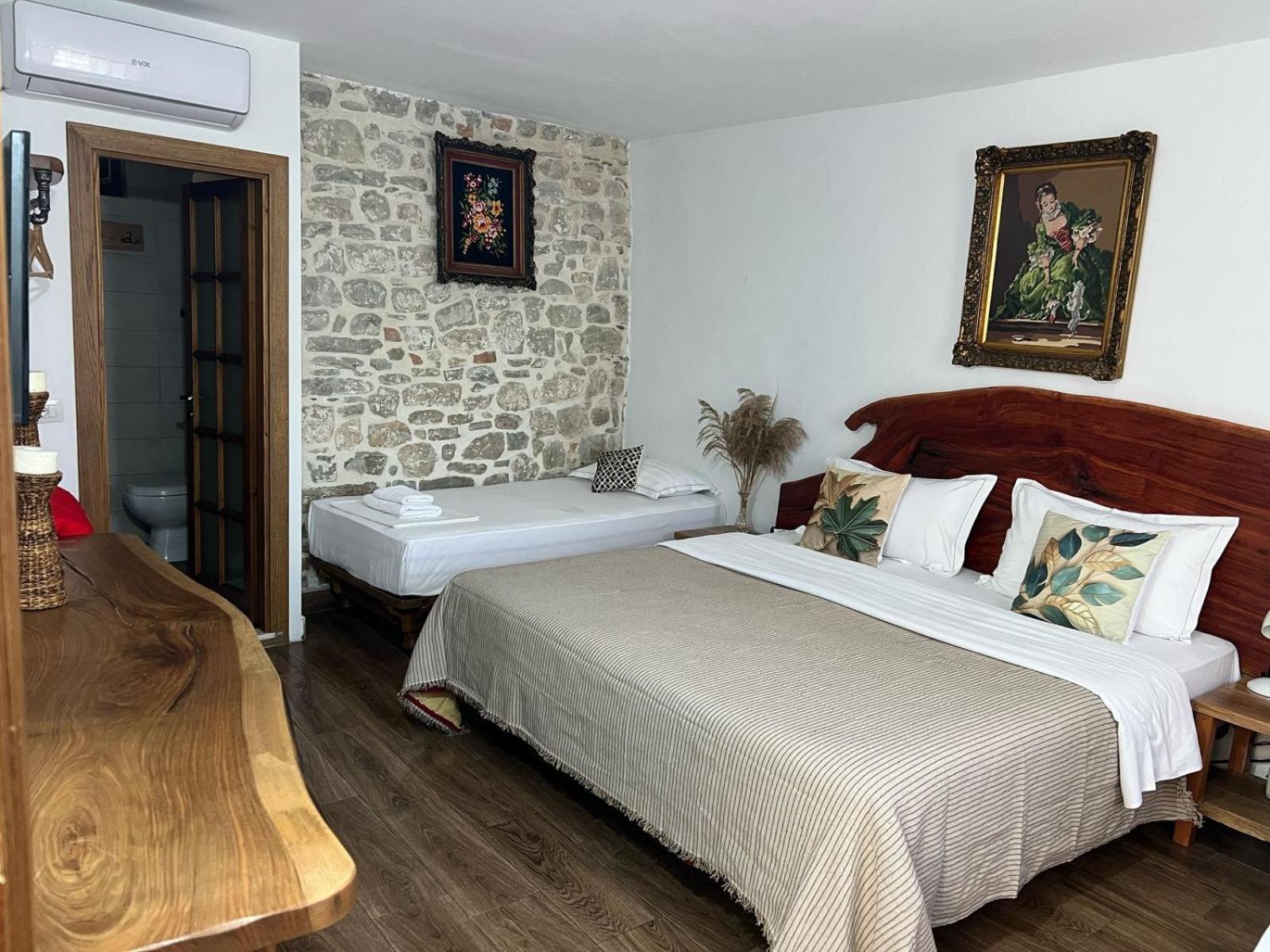 Hotel Omer The Ottoman House Berat Eksteriør bilde