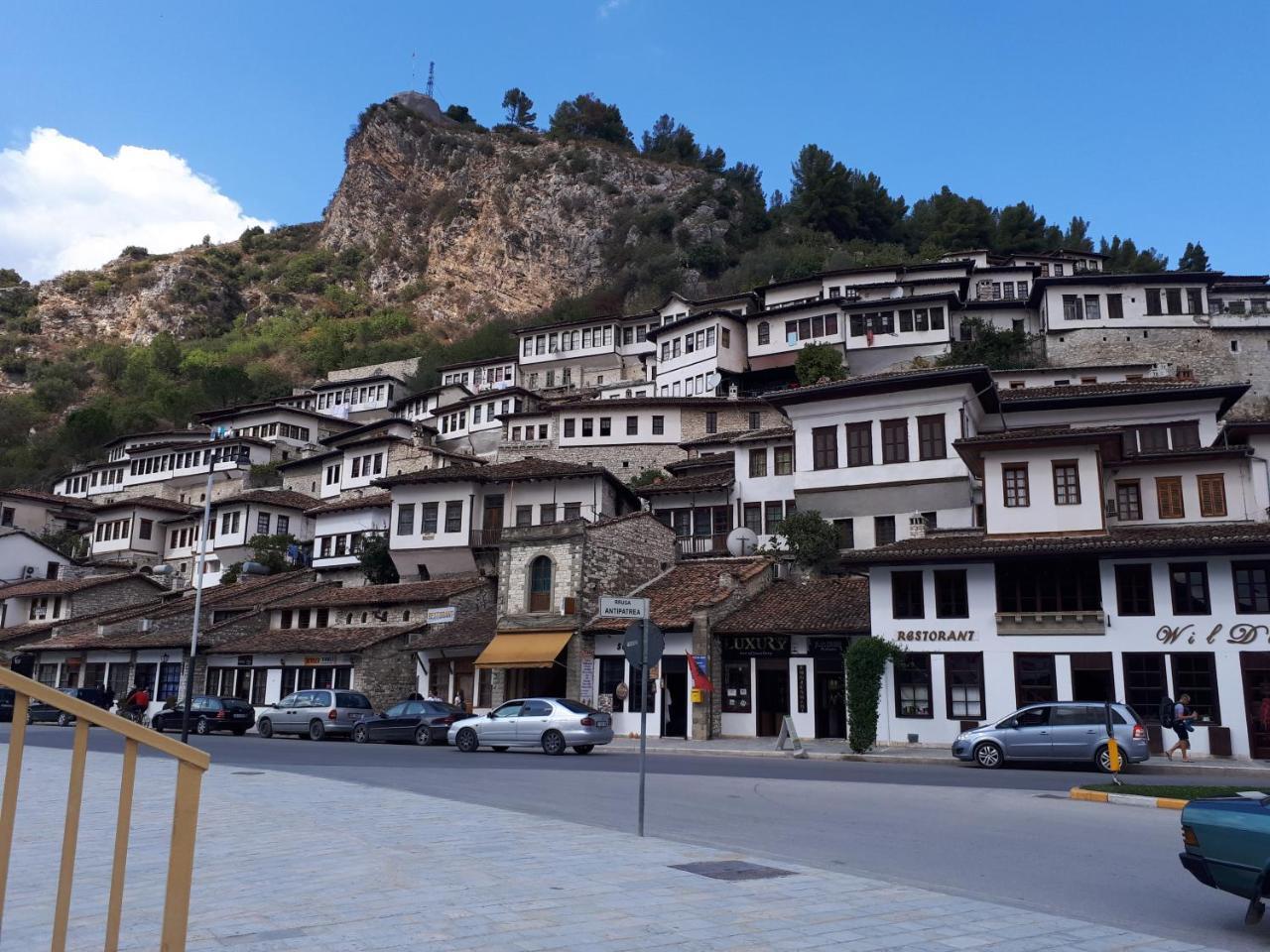 Hotel Omer The Ottoman House Berat Eksteriør bilde